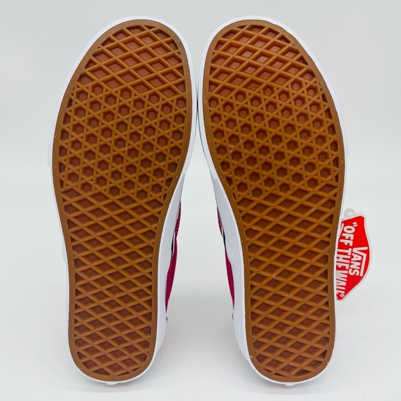 Classic Slip-On Vans - Picture 7 of 11